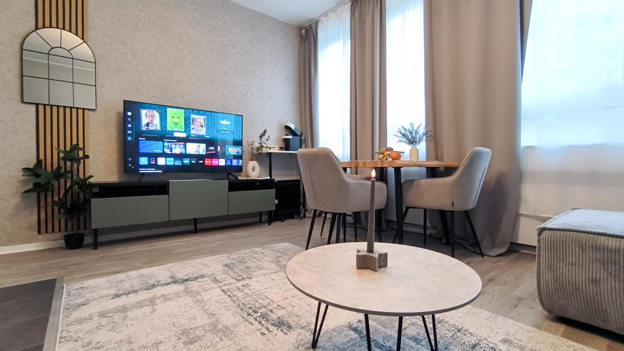 Queens Peak Apartments Кельн Екстер'єр фото