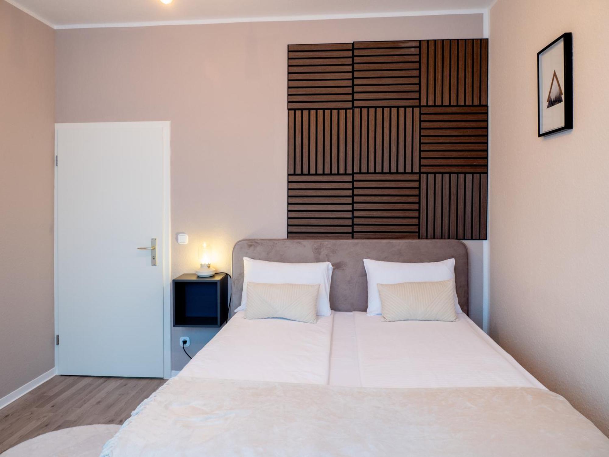 Queens Peak Apartments Кельн Екстер'єр фото
